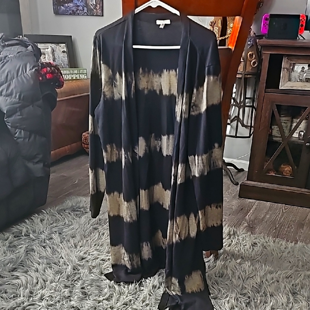 Maurices tie dye Cardigan!! Gorgeous and in Mint condition sz xlg!!!